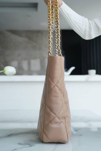 شانيل شوبينق باق ماستر 37 سم