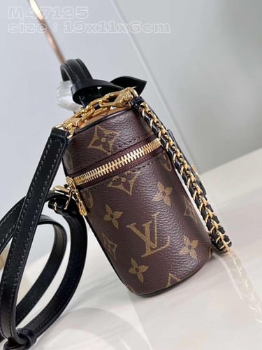 LV Vanity Chain مقاس 19 سم
