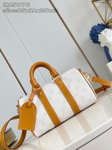 LV Keepall Bandoulière مقاس 25 سم