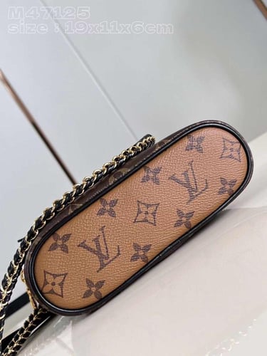 LV Vanity Chain مقاس 19 سم