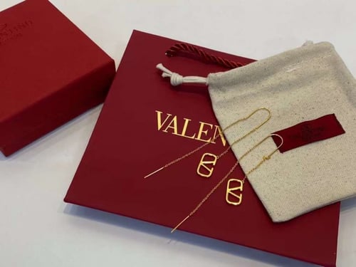 حلق فالنتينو مع الملحقات