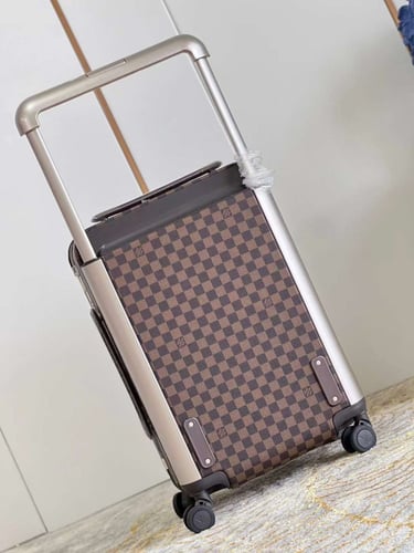 شنطة سفر LV ماستر 50سم