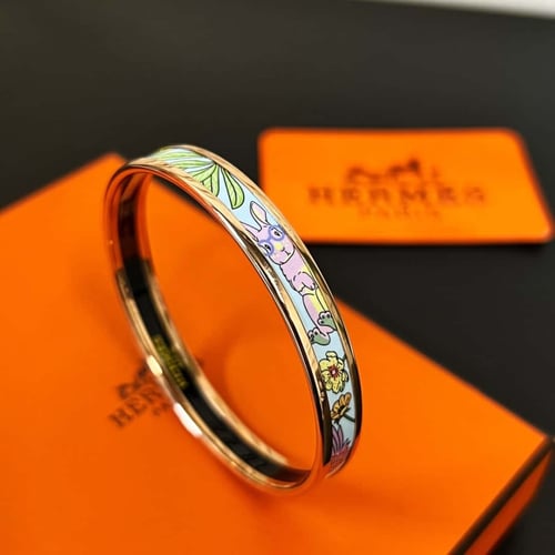 اساور هيرمز