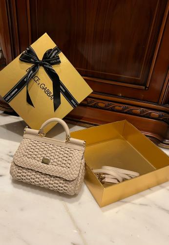 D&G مقاس 18 سم