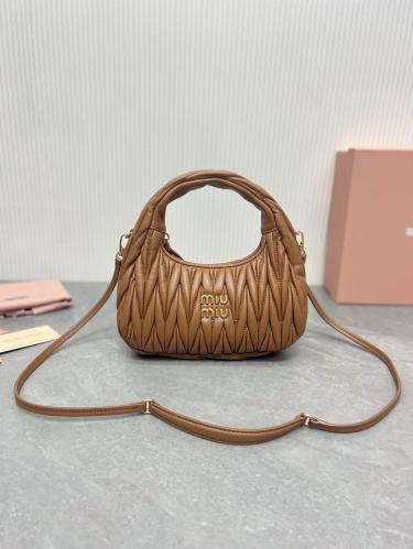 ميوميو مقاس 23 cm