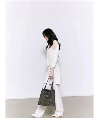 فندي Origami مقاس 27 سم