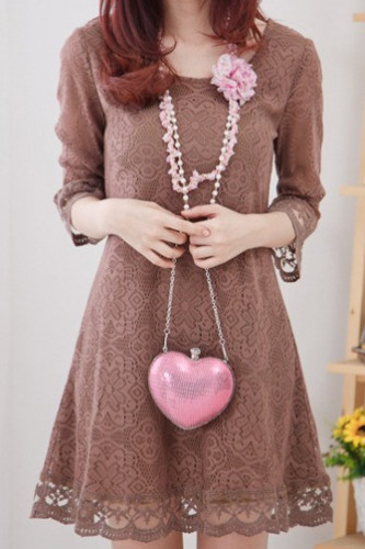 فستان نسائي قصير دانتيل بني فاتح