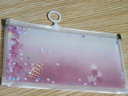 منظم الكمامات للحقيبة بقصاصات زينة