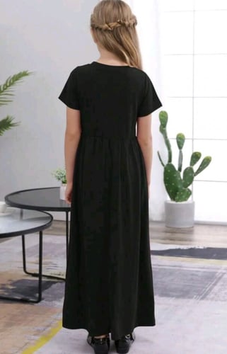 فستان بناتي أسود - طويل _ نصف كم (1)