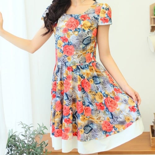 فستان نسائي قصير مزهر