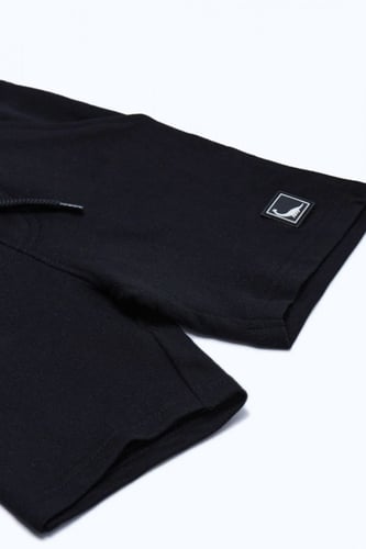 شورت ولادي أسود ماركة ردتاغ