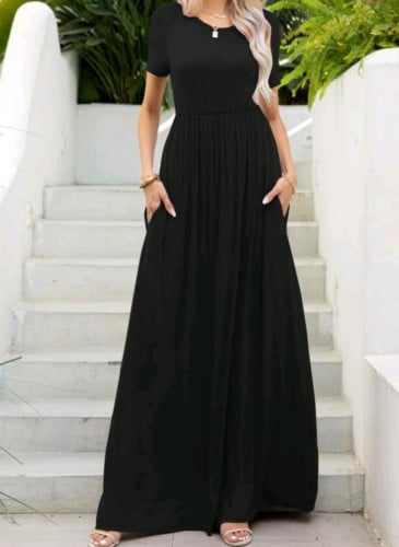 فستان نسائي أسود طويل نصف كم - طويل بخط في الوسط