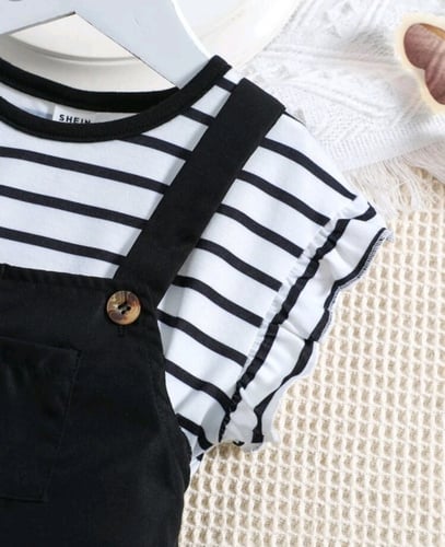 طقم قطعتين بناتي بلوزة مخططة و رومبر أسود