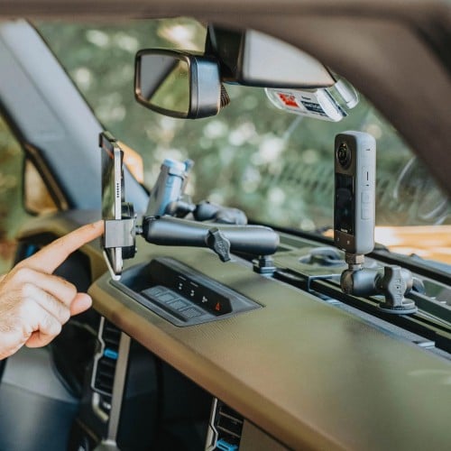 رام قاعدة أساس فوق منتصف الديكور مصممه بالمسار الم...