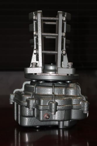 محرك هوائي ماركة قريت صنع في اليابان RC5B-3