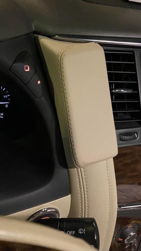 كودا قاعدة جلد بيج نيسان باترول Y62 من موديل 2010...