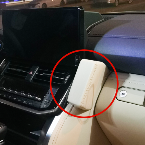 كودا قاعدة جلد بيج تويوتا لاندكروزر 2022-2025 / 38...