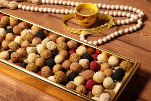 صحن ذهبي مشكل