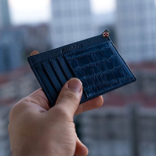 محفظة جلد طبيعي لون ازرق