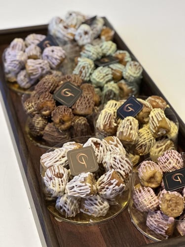 صينية تمر سكري ميني محشي فيها اكثر من 100حبة