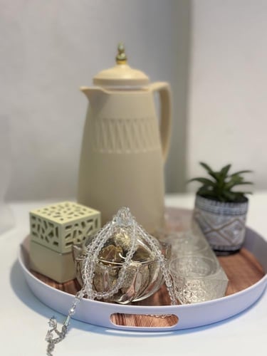 صينيه مع ترمس وتمرية (اهدي احبابك )