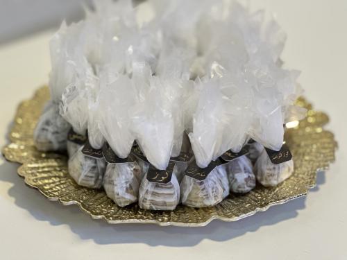 صينية تمر سكري محشي ومغلف كل حبة 12نوع حشوة كيلو 5...