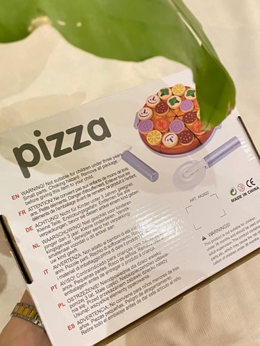 لعبة البيتزا الخشبية مناسبة للعب الإيهامي والدرامي...
