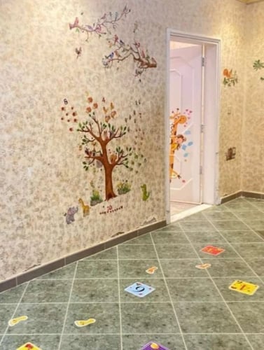 ملصق حائط بجودة عاليه شجرة غابة الحيوانات مناسب لت...