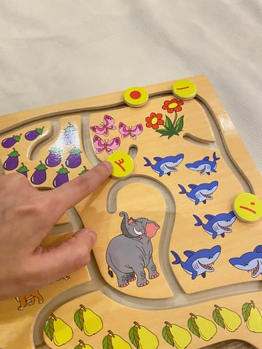 متاهة الأرقام الخشبية المتحركة مناسبة لتنمية المها...