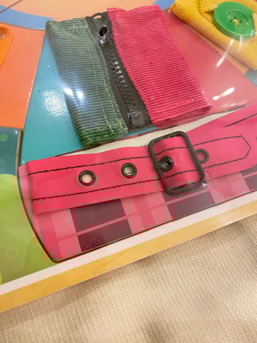 لعبة المنتسوري الخشبية لتنمية مهارات الاعتماد على...