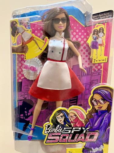 نادر/ دمية باربي من Barbie spy squad