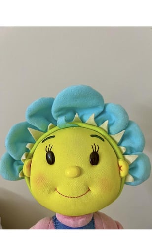 نادر جدا-دُمية فيفي من فيفي والزهرات الصغيرات/اصدا...