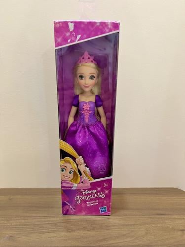 دمية الاميرة رابونزل