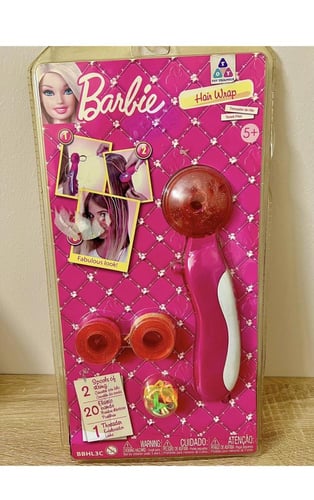 دُمية باربي من فيلم توي سوتري+مصففة الشعر من باربي