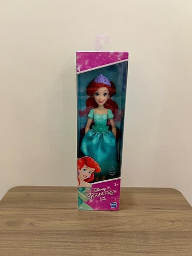 دمية الاميرة اريل