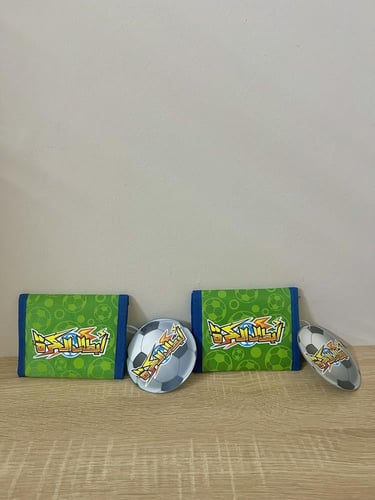 نادر جدا / محفظتي ابطال الكرة