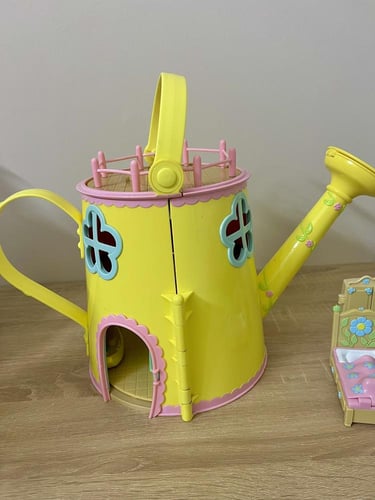 نادر/منزل فيفي من فيفي والزهرات الصغيرات/اصدار 200...