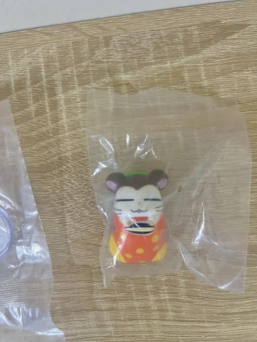 مجسمات شخصيات همتارو-6 شخصيات مع ستاندات