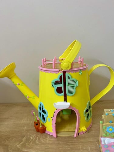 نادر/منزل فيفي من فيفي والزهرات الصغيرات/اصدار 200...