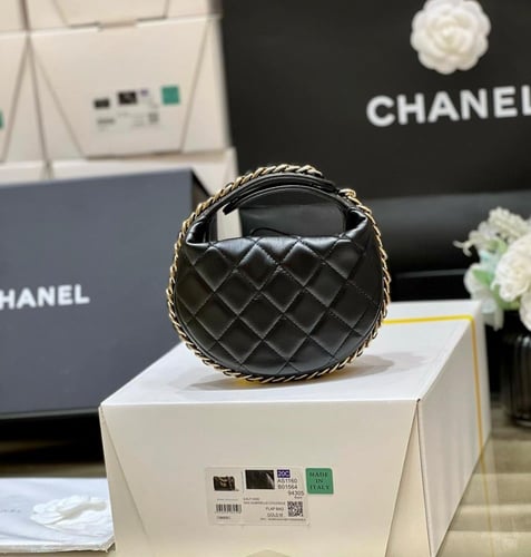 CHANEL Top master