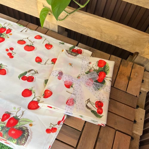 سفره أو مفرش طاوله صغير