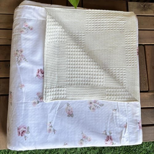 بطانيه خفيفه مقاس نفر ونص