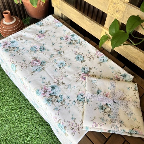 سفره أو مفرش طاوله كبير