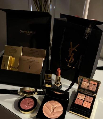 بكج سان لوران