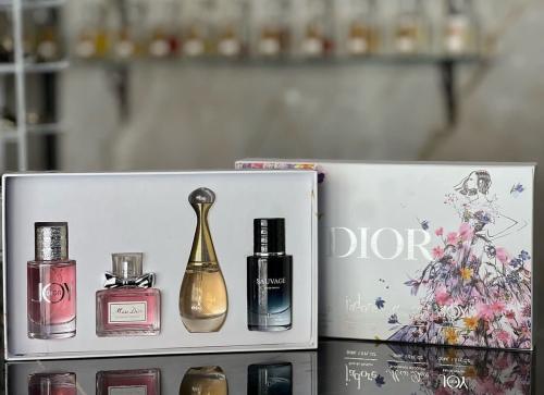 مجموعة عطور ديور