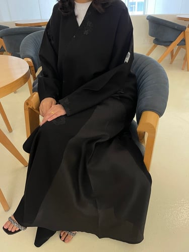 عباية | سارة