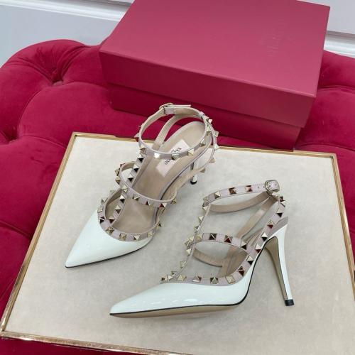 Elegant Valentino heel