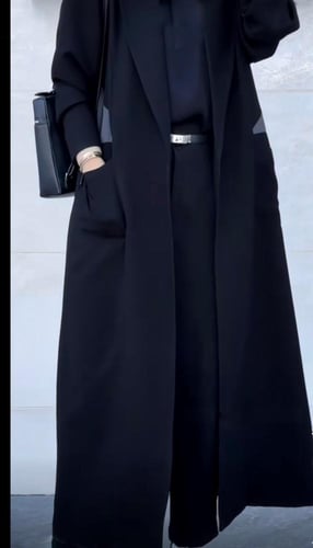 كريب سيراميك بياقه مثلث تفته وجيوب عمليه