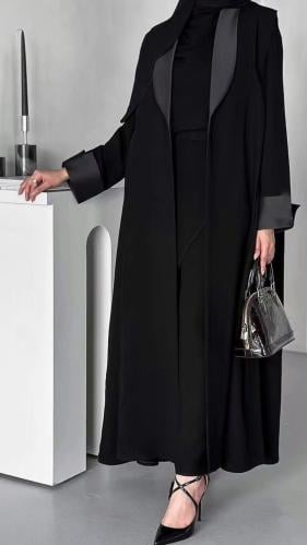 عباية رسمي كريب سيراميك ملكي بياقة تفته وقصة A كلو...