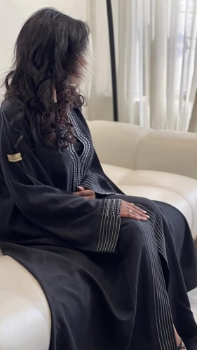 حرير ياباني مع خطوط تطريز مع شك ناعم
